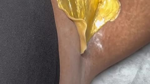 Underarm & Leg Waxing in New York Using Sexy Smooth Golden Allure & More | @theskynsanctuary