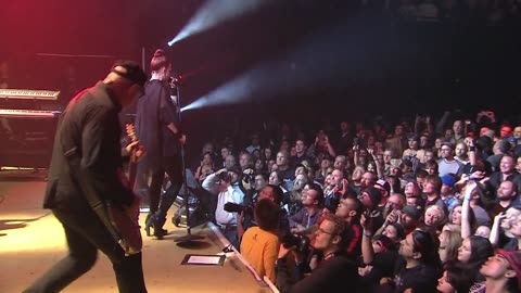 I Think I'm Paranoid - Garbage (live)