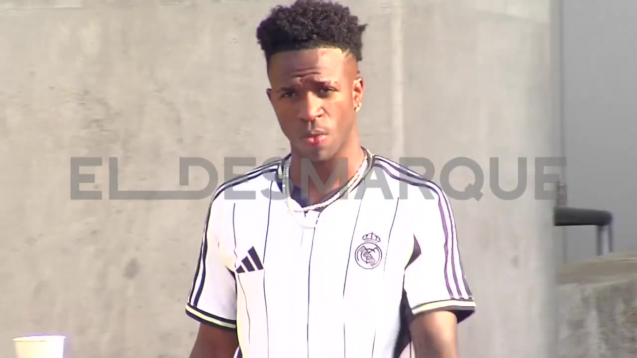 Vinicius Jr tries to SNEAK OUT OF STADIUM through backdoor to avoid press after 4-0 defeat to PSG