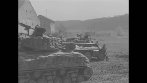 14th_armored_division_76mm_armed_sherman_tanks-iq0ambmqb9cc1