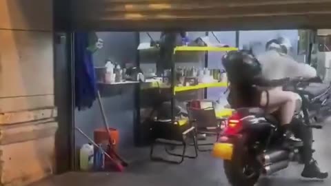 This biker takes revenge on his girlfriend in a funny way