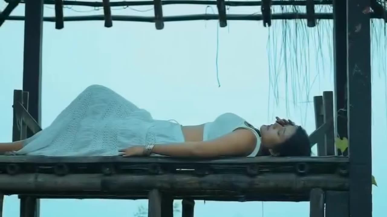 Pretty girl 🤍🤍🤍🤍🤍🤍