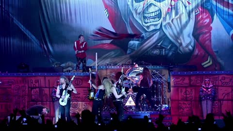 The Trooper - Iron Maiden (live)