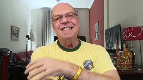 Passaporte brasileiro tira pai e mãe do formulário