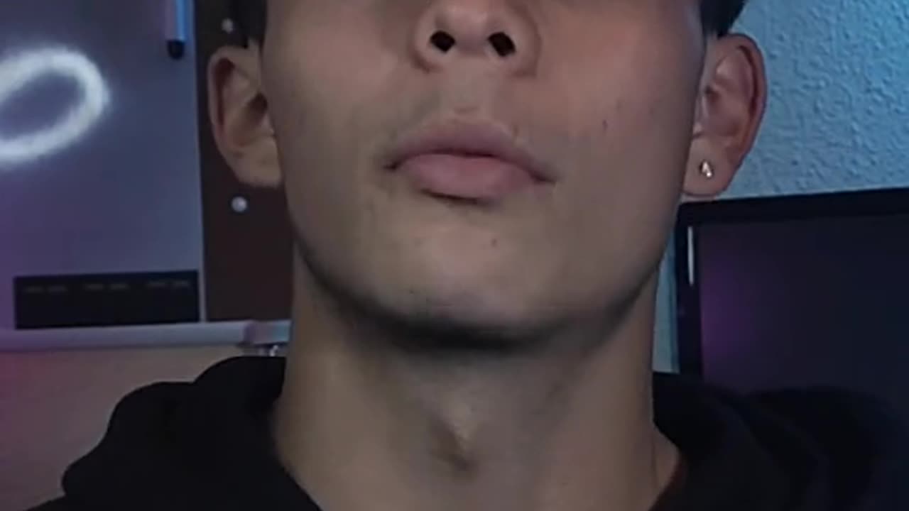 El fútbol es un negocio y tu eres el producto.