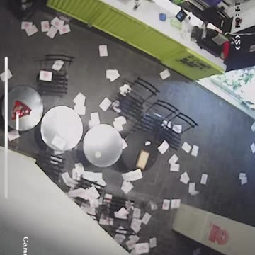 🇬🇷🇮🇱 Israeli Restaurant in Athens Attacked by Pro-Palestinians