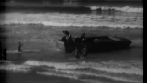 90MM AA BATTERY, DIRECTOR A... - 90MM AA BATTERY, DIRECTOR AND GUN'S CREW FUNAFUTI IS - 428-npc-1060