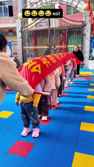 Statically electric personality 🤣