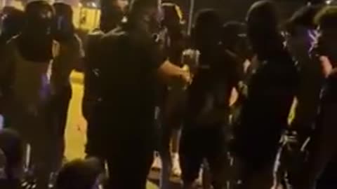 Unrest in Spain： Migrants hunting Spaniards !!