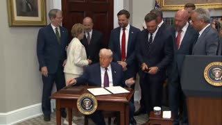 Trump signs EO bringing back the Presidential Fitness Test in public schools