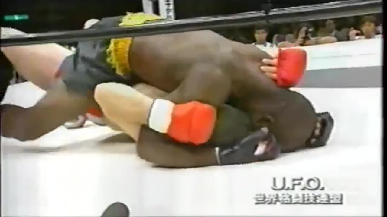 UFO Take Off - Oct 24 1998 - Ryogoku Kokugikan, Tokyo