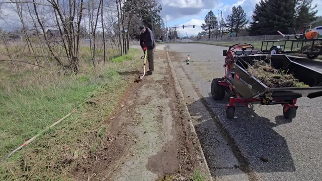 I Discovered A MOSS INFESTED Sidewalk And SCRAPED It Clean_part7