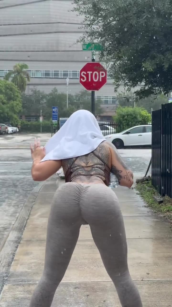 🍑 Its Raining Booty ☔