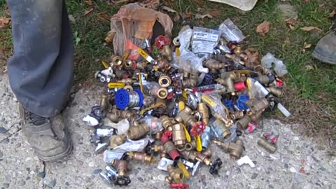 ROBERT, MEET YOUR NEW TENANT, ENJOY THE SHEA SHow