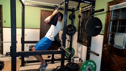 How To Perform Hanging Knee Raise With Lower Abs Only