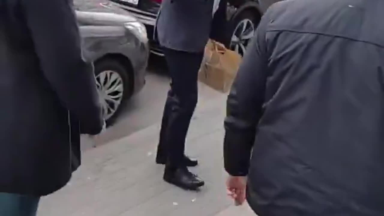 Ale to jest zayebiste oranko Hołowni