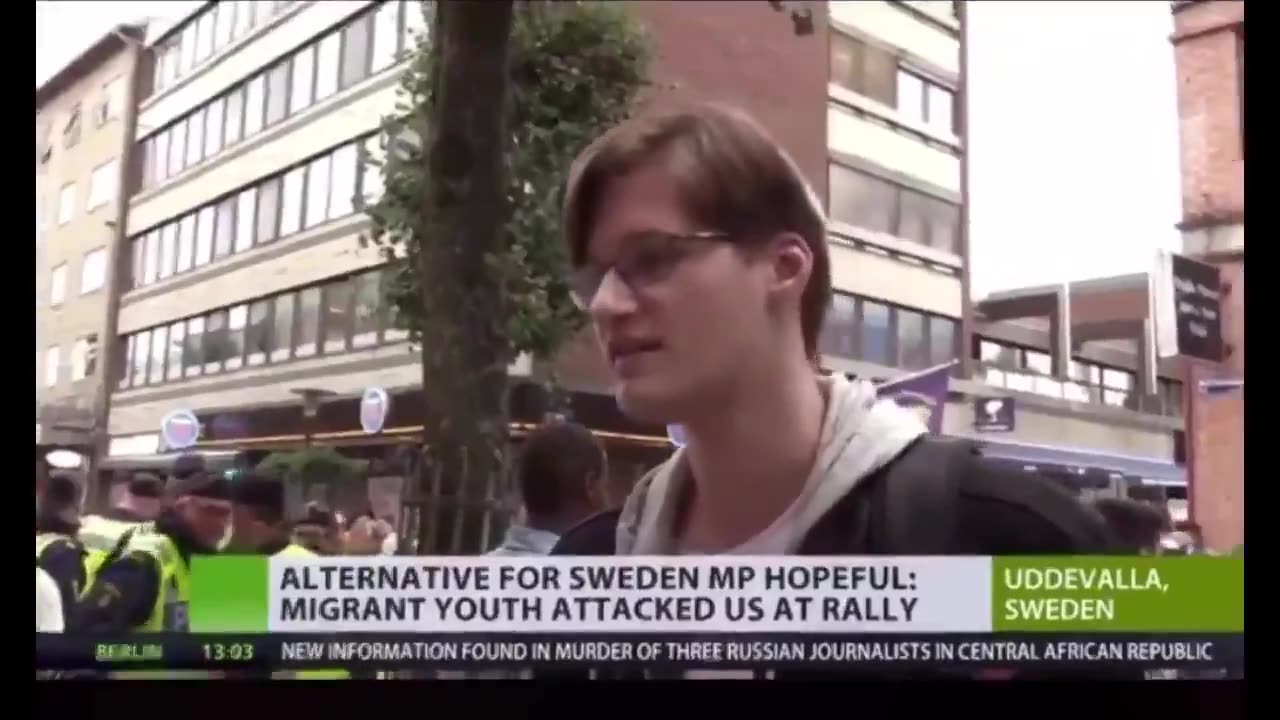 ‼️🚨Mysterious ‘Belgian Man’ promotes migrants ... o wait.. tiny hat confirmed.