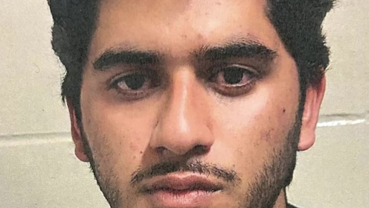 ISIS Plotter Got Canadian Visa—What Went Wrong?