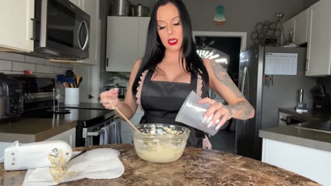{ 4k } Hot Girl Baking with Lexi Nicole