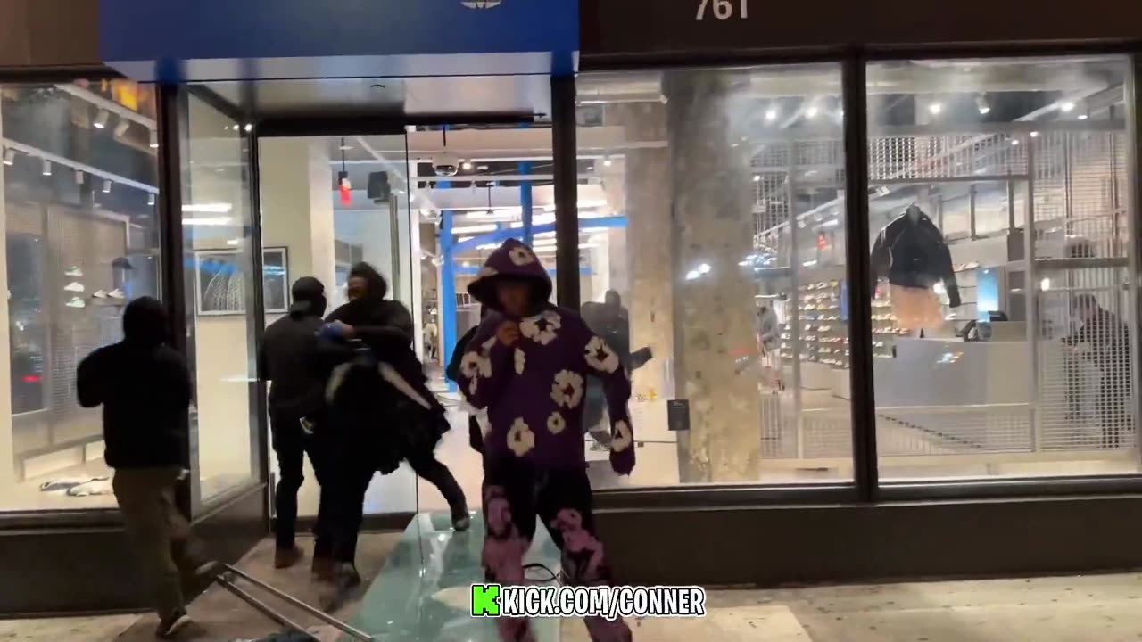 BREAKING_ Thugs are looting again in LA