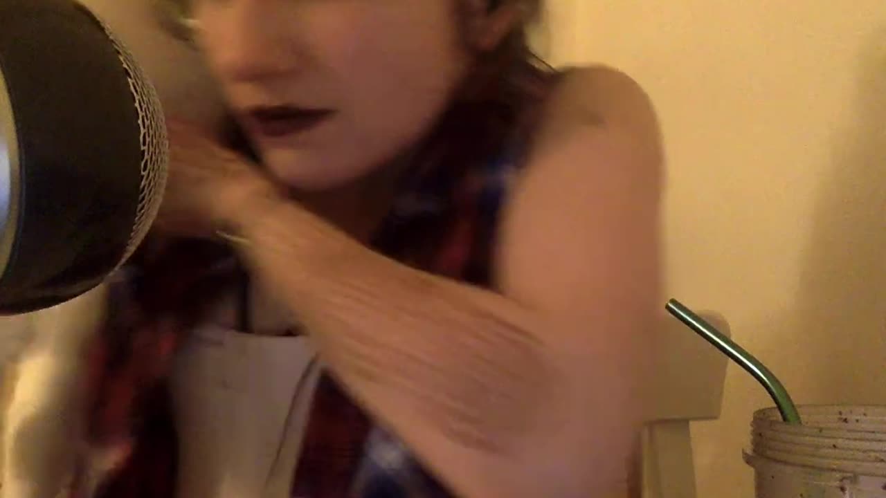 Rowan Gannon: ASMR mukbang _ i got the mic to work.
