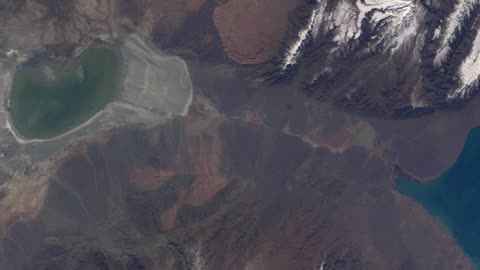 Giant Sealed Door Found in Remote Mountain Near Ancient Buran Wind Spirit Legend