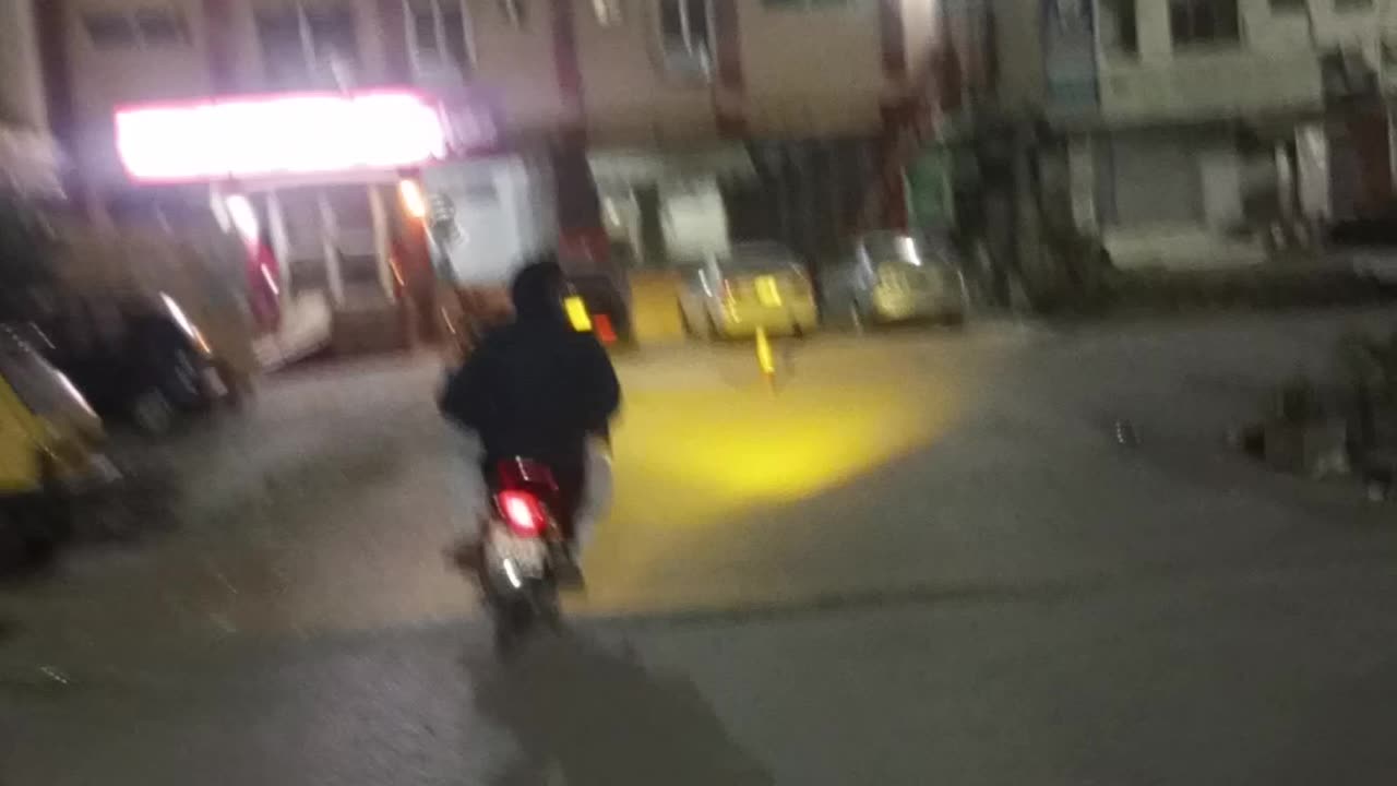Whats happened in the streets of Islamabad