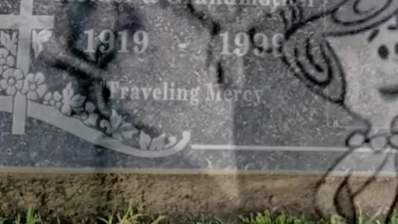 FAMOUS GRAVES - VOL. 390: JEAN VANDER PYL