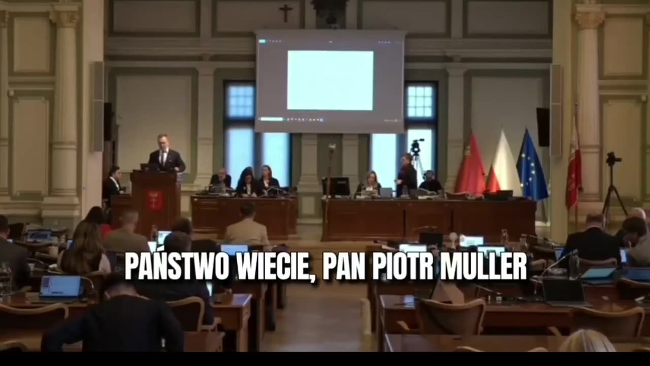 Na pytanie, czy Polska jest wyłączona z Paktu Migracyjnego, o czym trąbi Trzaskowski