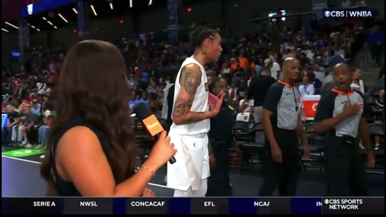 “BE F*CKING BETTER” – WNBA’s Brittney Griner LOSES IT, Chew Out Refs on Live TV Mid-Game