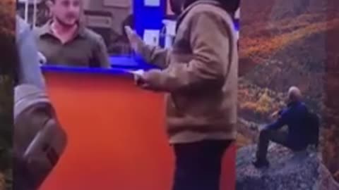 Canadian worker gets called a racist by an enemy invader from India needs ICE Deportations
