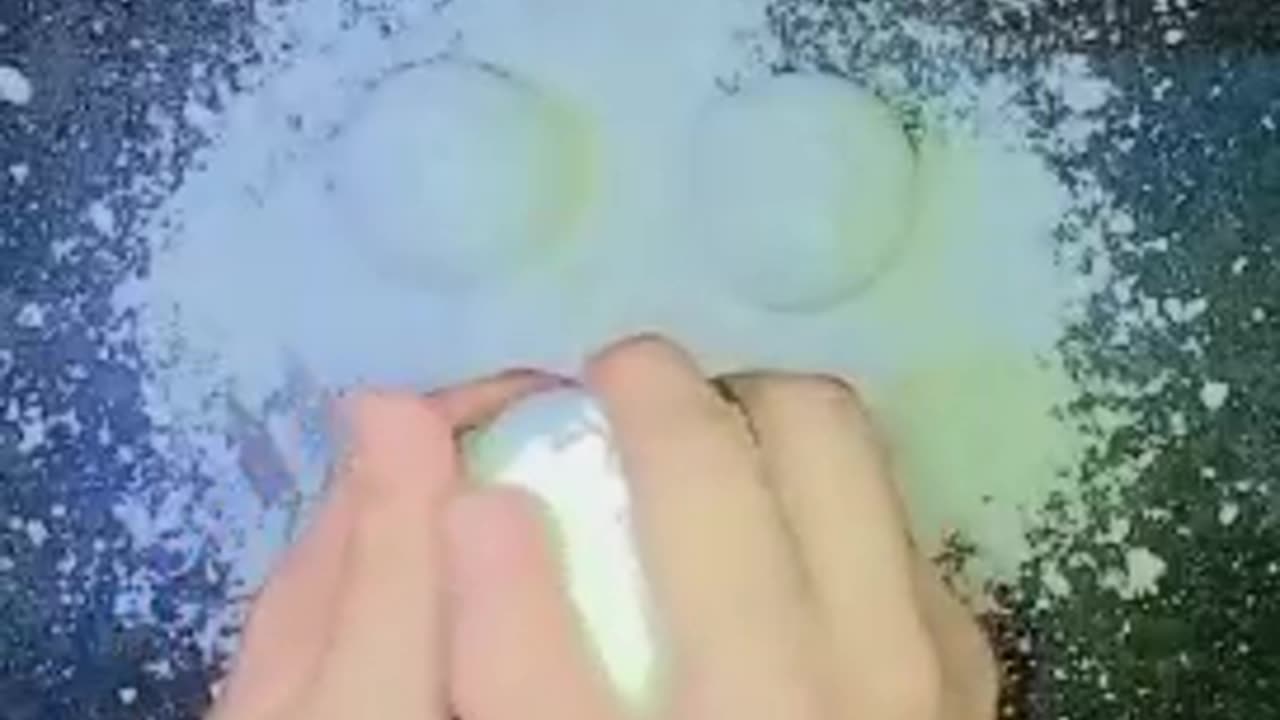 ASMR baking soda balls