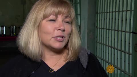 Former inmates, guards revisit Alcatraz