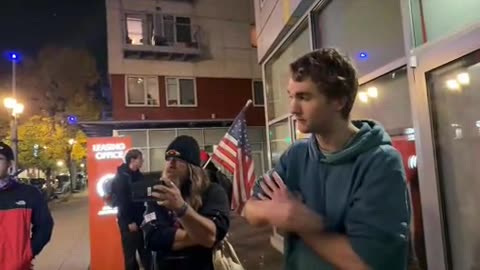 Patriots in #Portland walk over to Chandlers #Antifa safe house for a talk