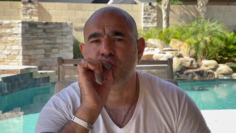 Adrian Magnus Millenium Robusto Cigar Review