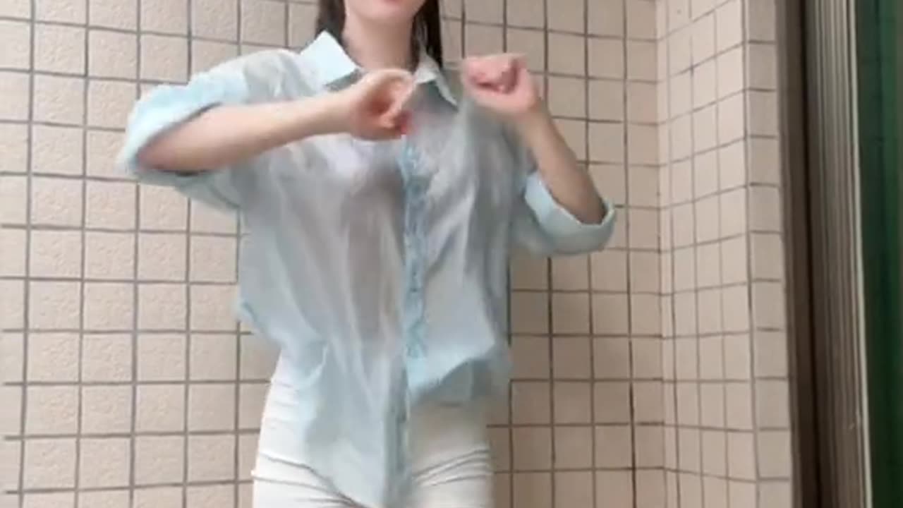 TRENDING SEXY DANCE