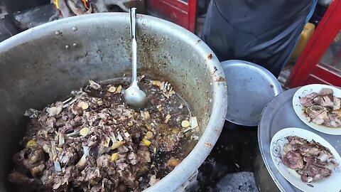 Snow Day street food in AFGHANISTAN _ Heavy SNOWFALL Street Food in KABUL Afghanistan