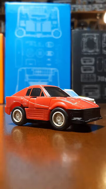 Transformers G1 - Throttlebot Chase