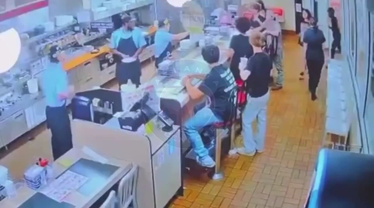 Violent Assault at Waffle House: Sprayberry High School Teens Attack Workers