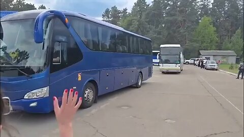 Russia and Ukraine swap hundreds more prisoners in second day of major exchange