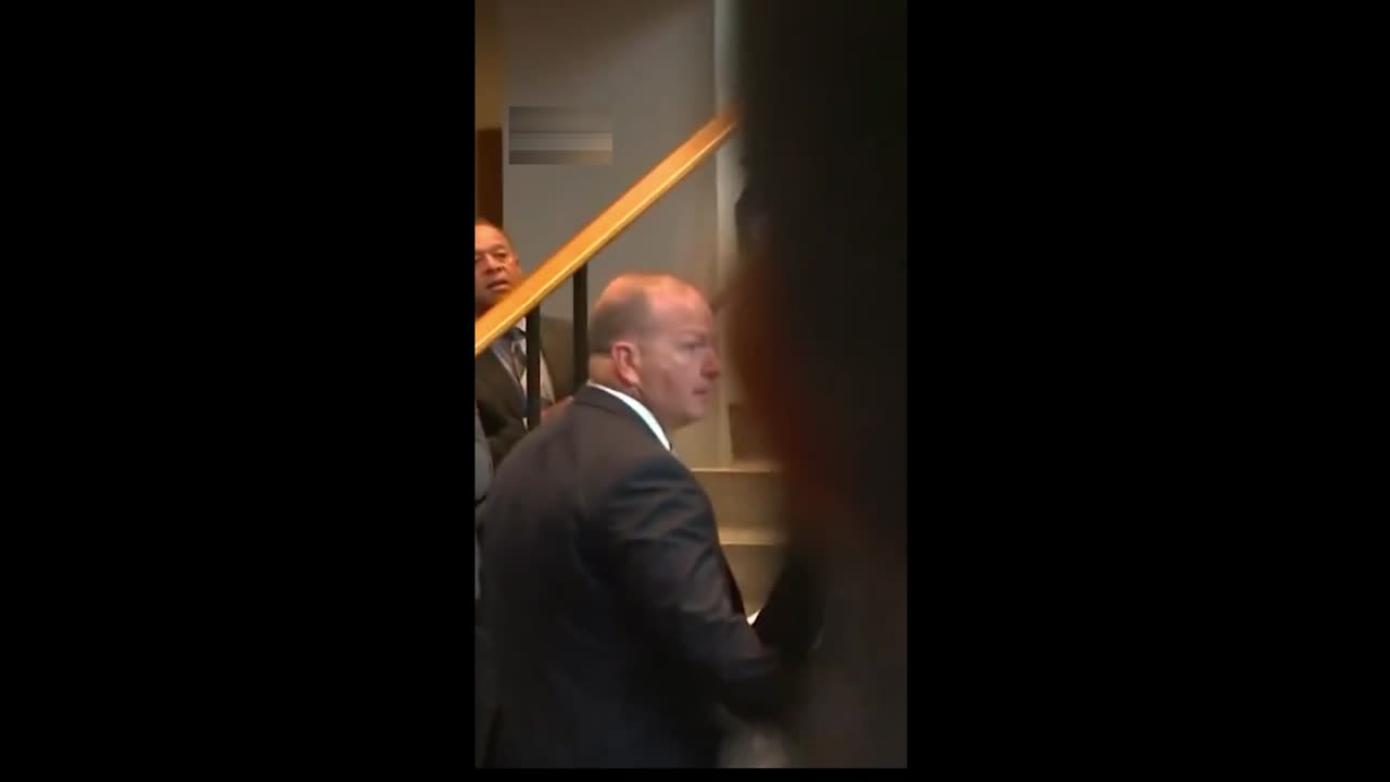 The White House slammed UN security by claiming they had staff deliberately turn off escalators to embarrass President Trump before his furious speech to world leaders. Trump and First Lady Melania Trump were forced to walk up an escalator on Tuesday wh