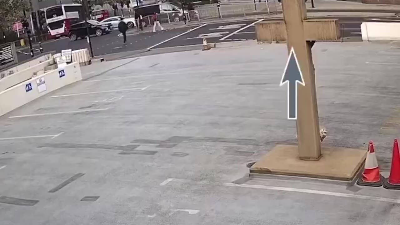 Netflix changed the Villain to a White boy. Keir Starmer wouldnt have promoted...