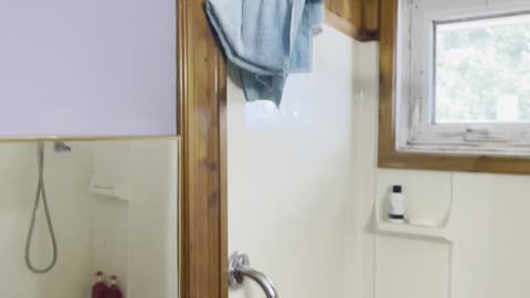 Old & Moldy😱 Bath Reno Part 1