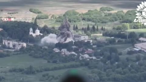 ✈️🇺🇦💣 MiG-29 struck with AASM HAMMER bomb a building with Russian troops