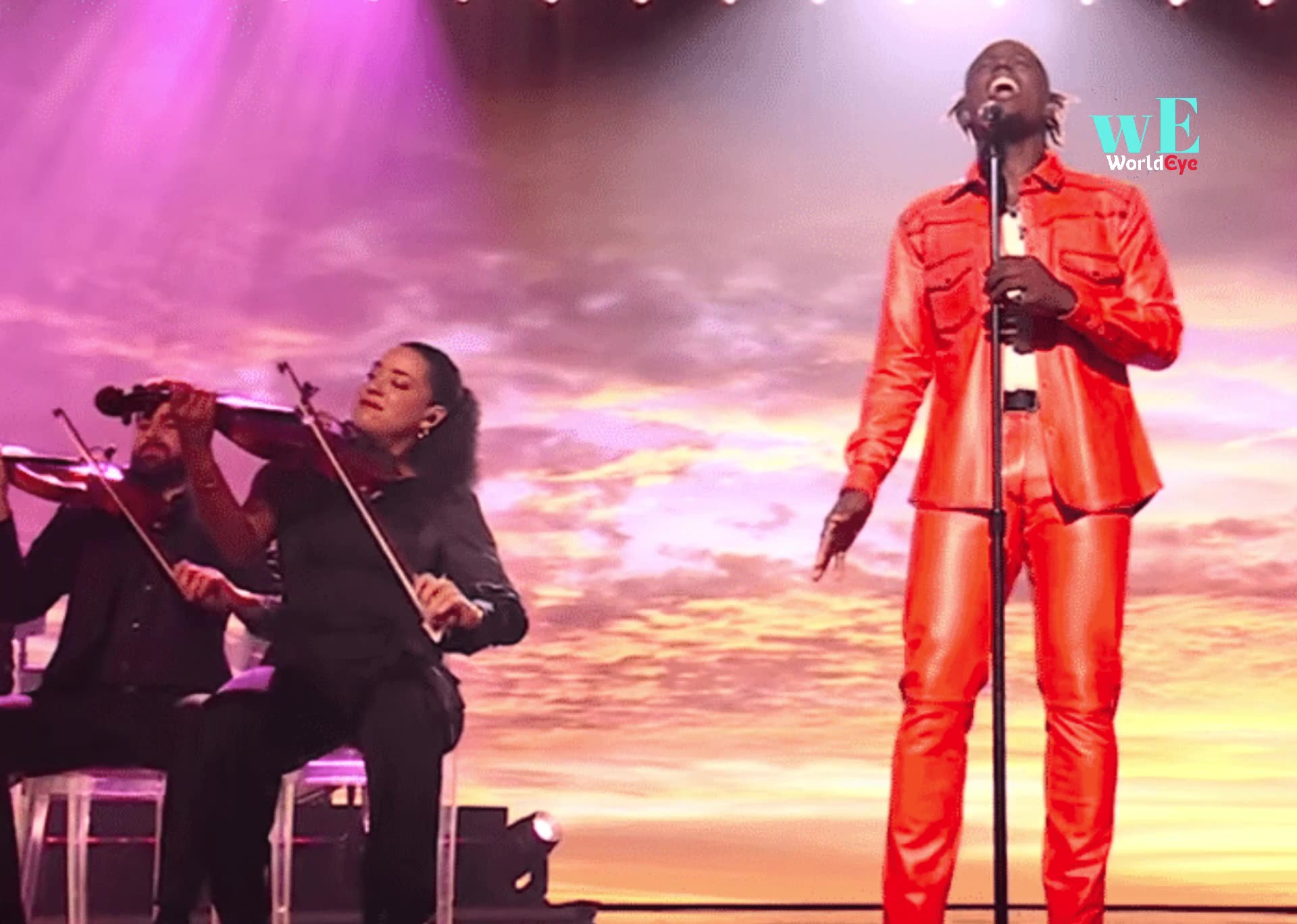 American Idol Finale Recap: Jamal Roberts Wins, John Foster Performs Country Classic - WorldEye