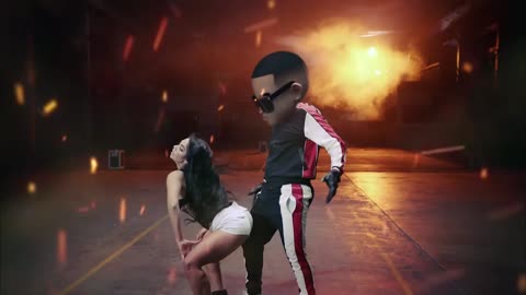 Daddy Yankee & Snow - Con Calma (Video Oficial) - Daddy Yankee