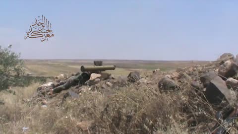 Syrian War in N. Hama, Konkurs Atgm vs. T-72(2), hit (Ahrar al Sham) 2013.05.30