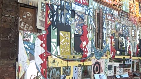 WEIRD ART IN DETROIT ON THE SHEA SHOW