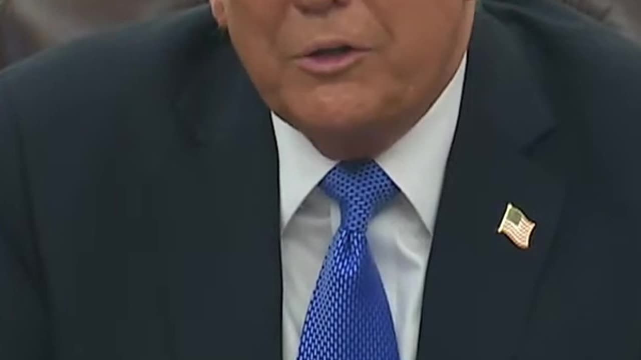 Doocy Asks Trump: Can Walz Really Kick MAGA Butts or Just Bluster? #SHORTS