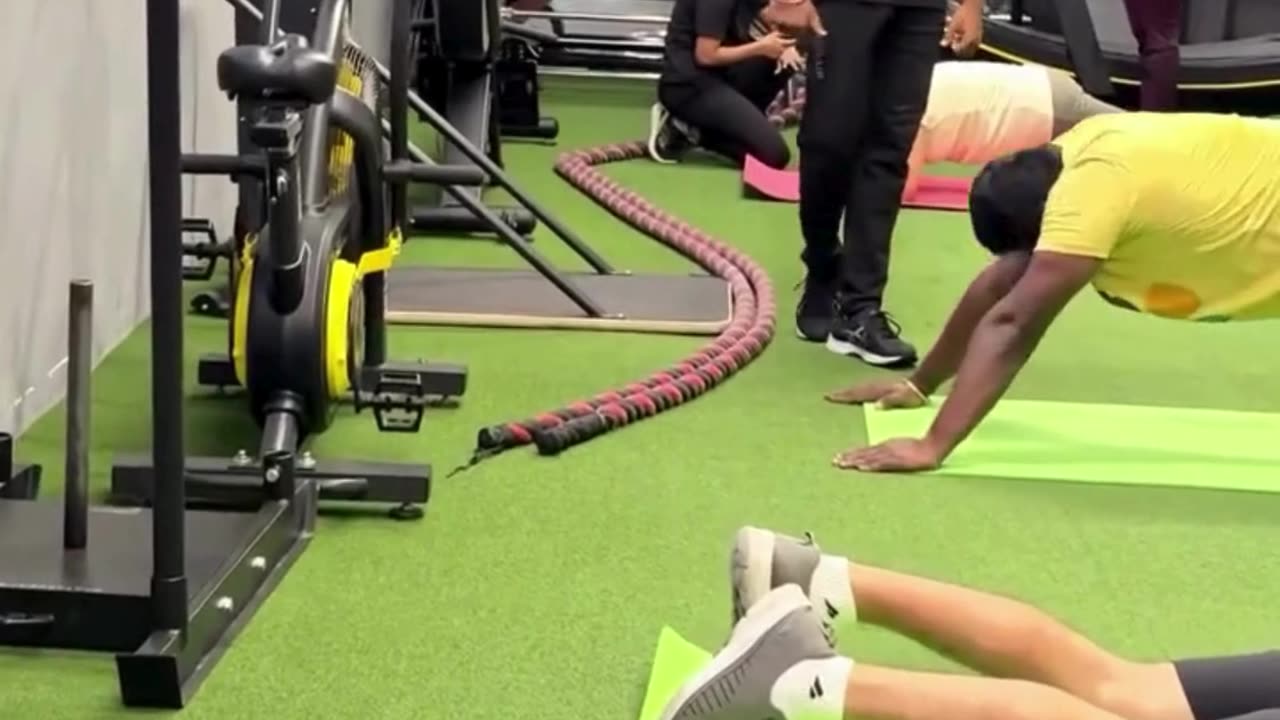 Strength & Serenity: Yoga and Muscle‑Strengthening at Zym Mechanix
